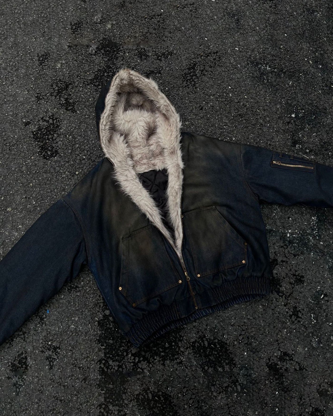 VINTAGE DISTRESSED SHERPA-LINED HOODED JACKET