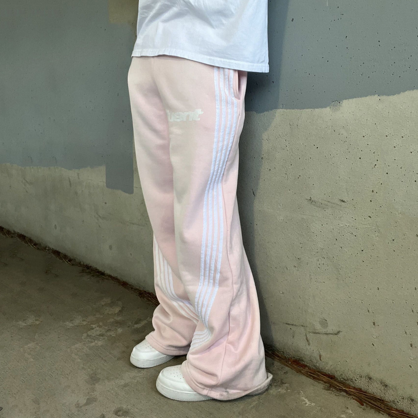 CASUAL RETRO WASHED JOGGERS - Damstreetwear