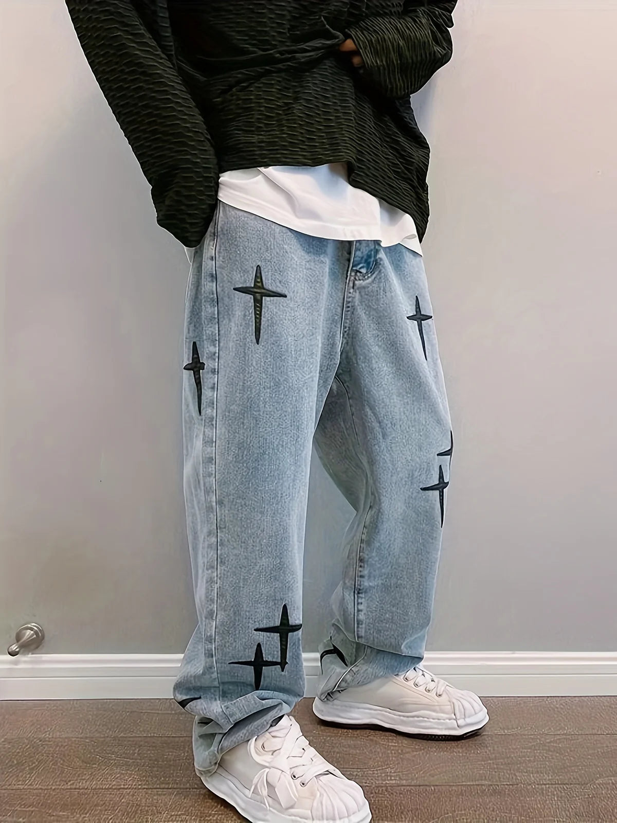 CROSS DISTRESSED STITCH JEANS