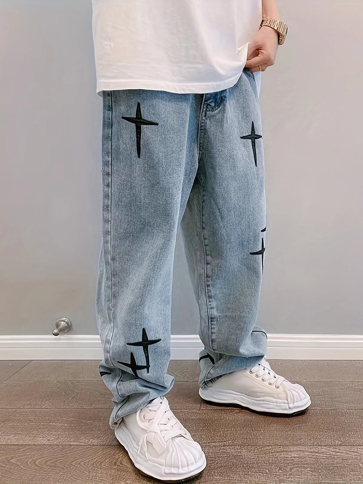 CROSS DISTRESSED STITCH JEANS